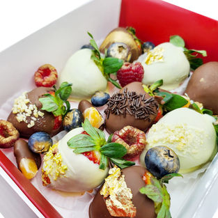 boite de 9 fraises enrobées de chocolat  casablanca