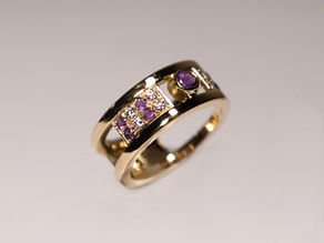 Bague or jaune, diamants et améthystes