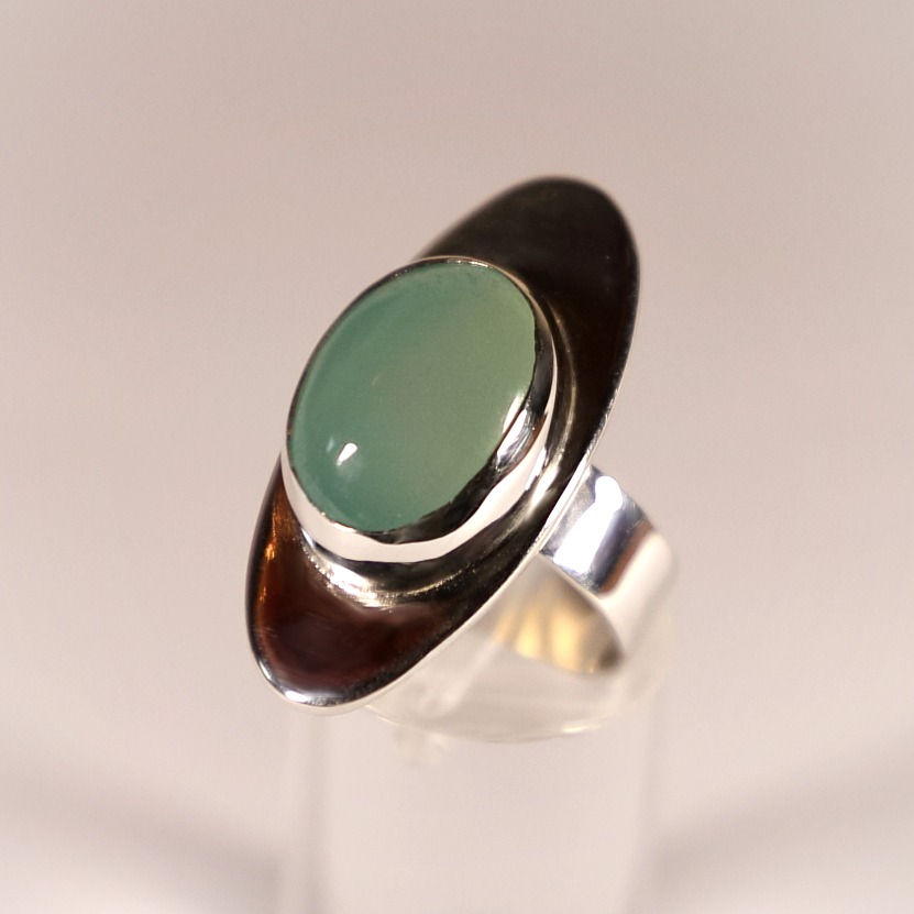 Miniature : Bague ovale argent et calcédoine