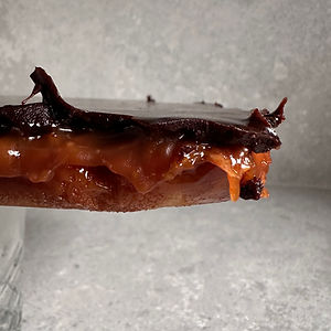 CHOCOLATE CARAMEL SQUARE SLAB (SERVES 4)