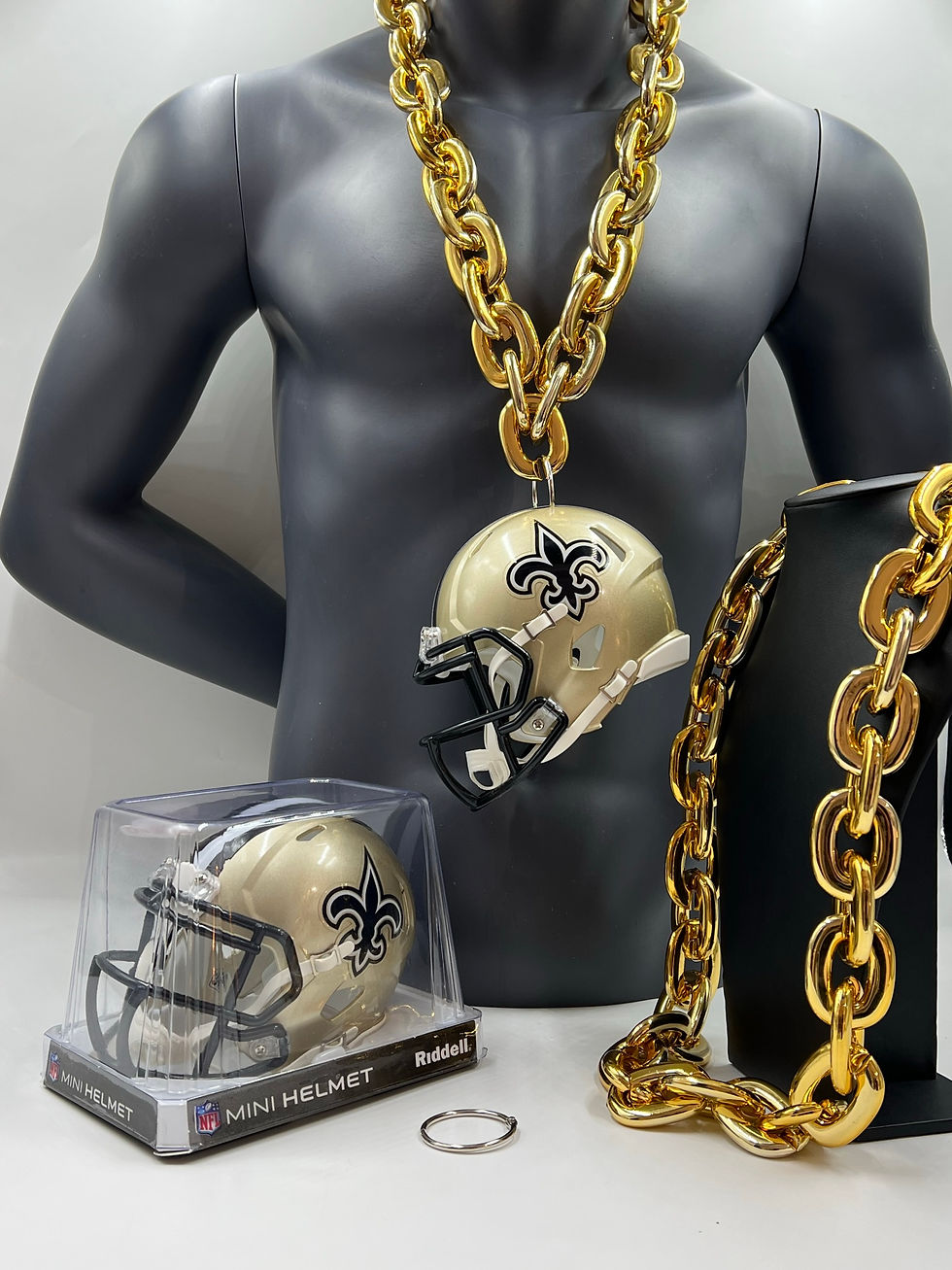 New Orleans Saints Helmet Chain Gold