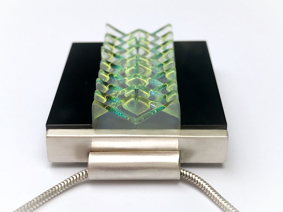 Thumbnail: Interconnection - UE493 - necklace