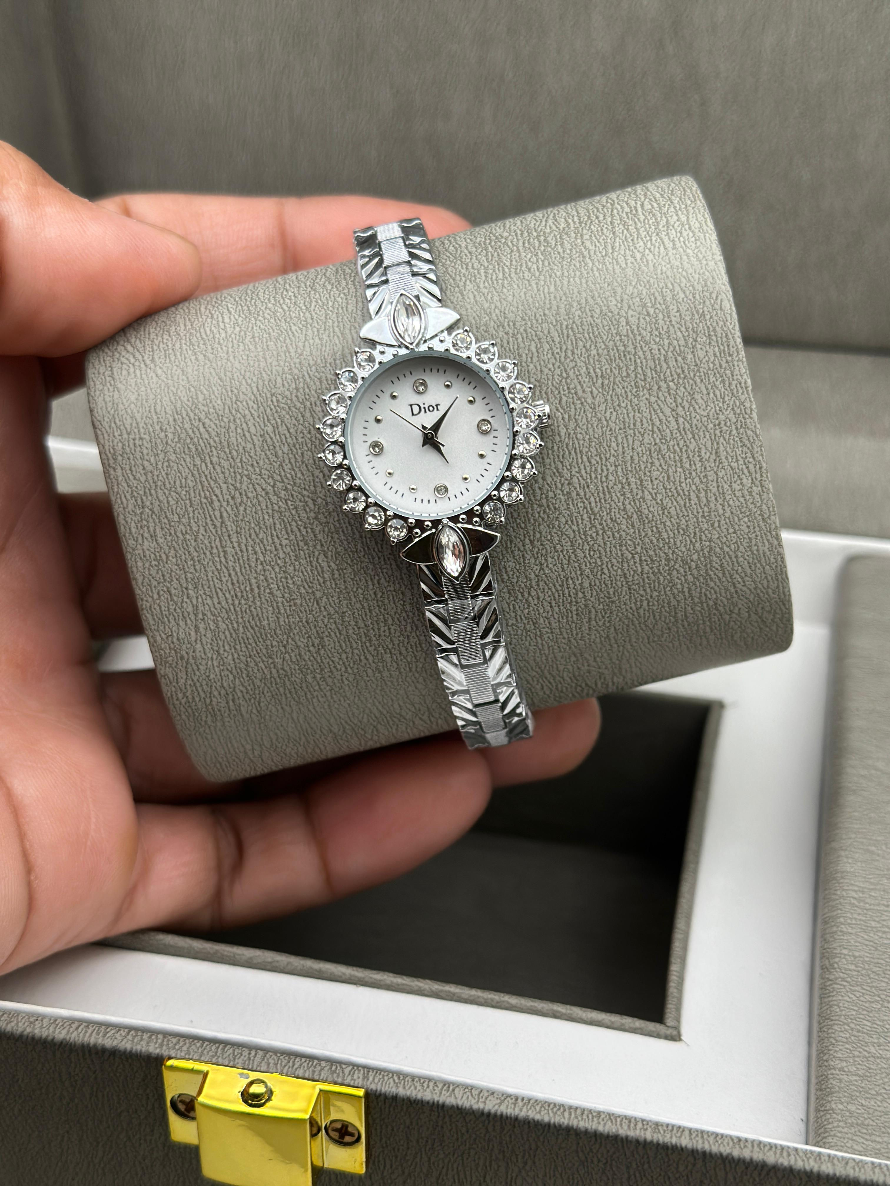 Dior Ladies Chain Style Watches