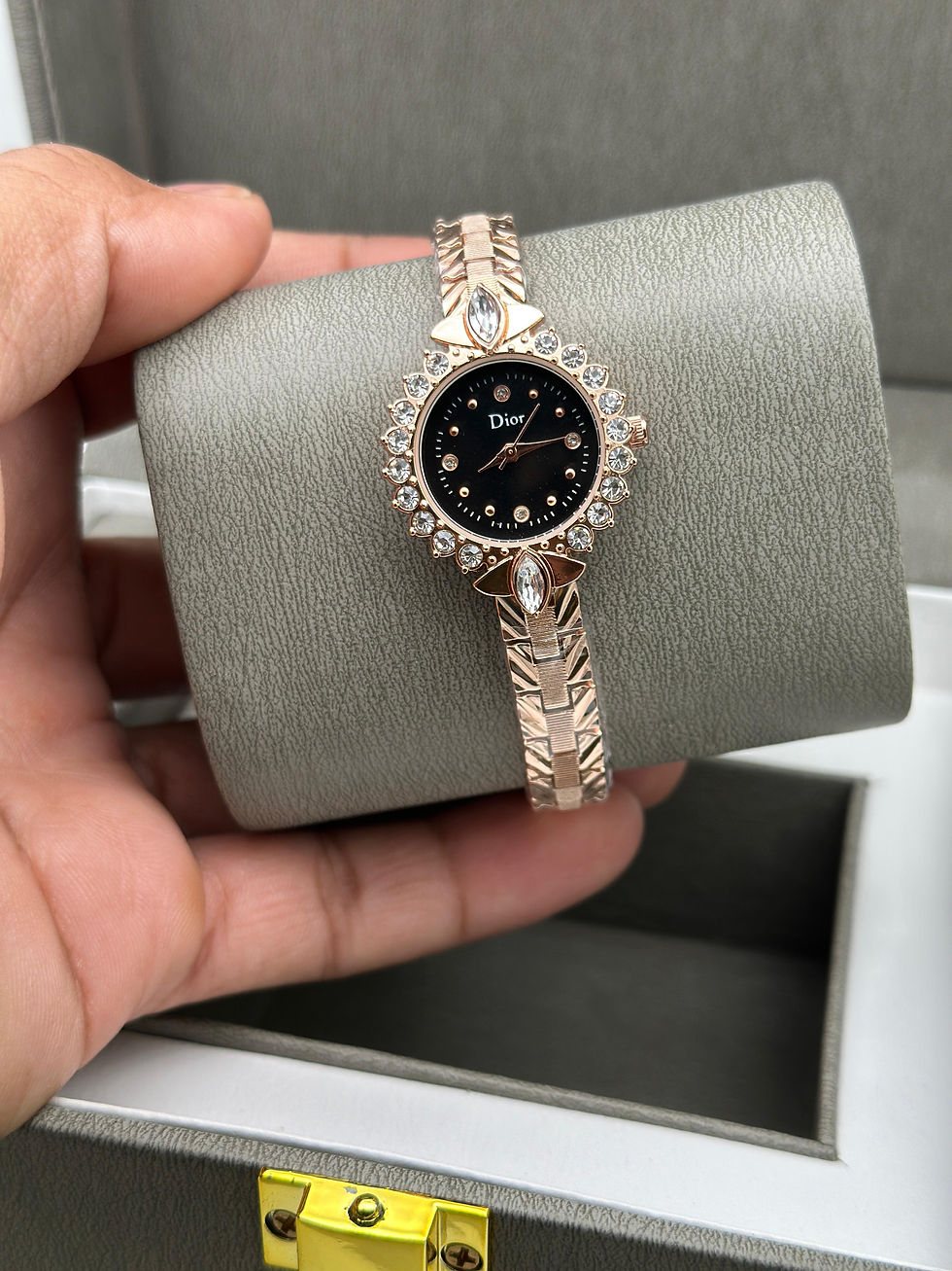 Thumbnail: Dior Ladies Chain Style Watches