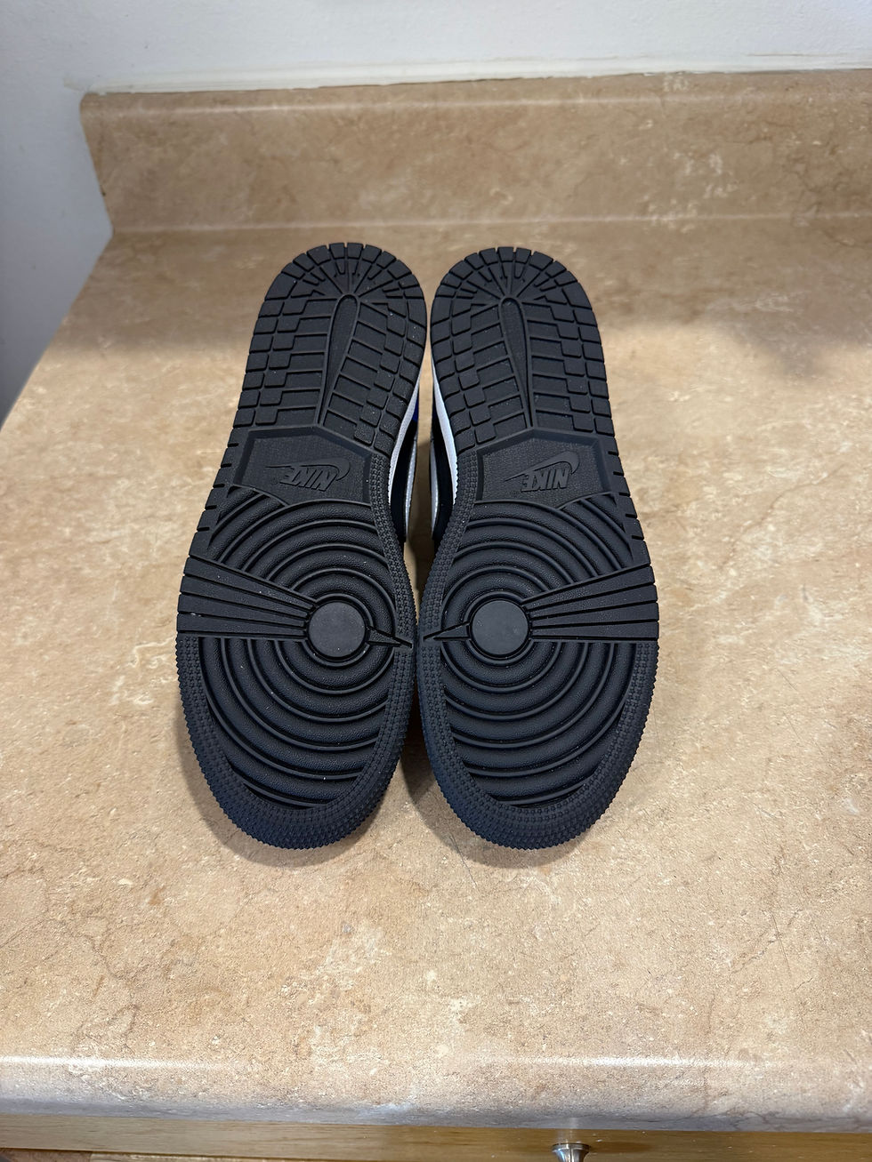 Thumbnail: Air Jordan 1 (Royal & Black)