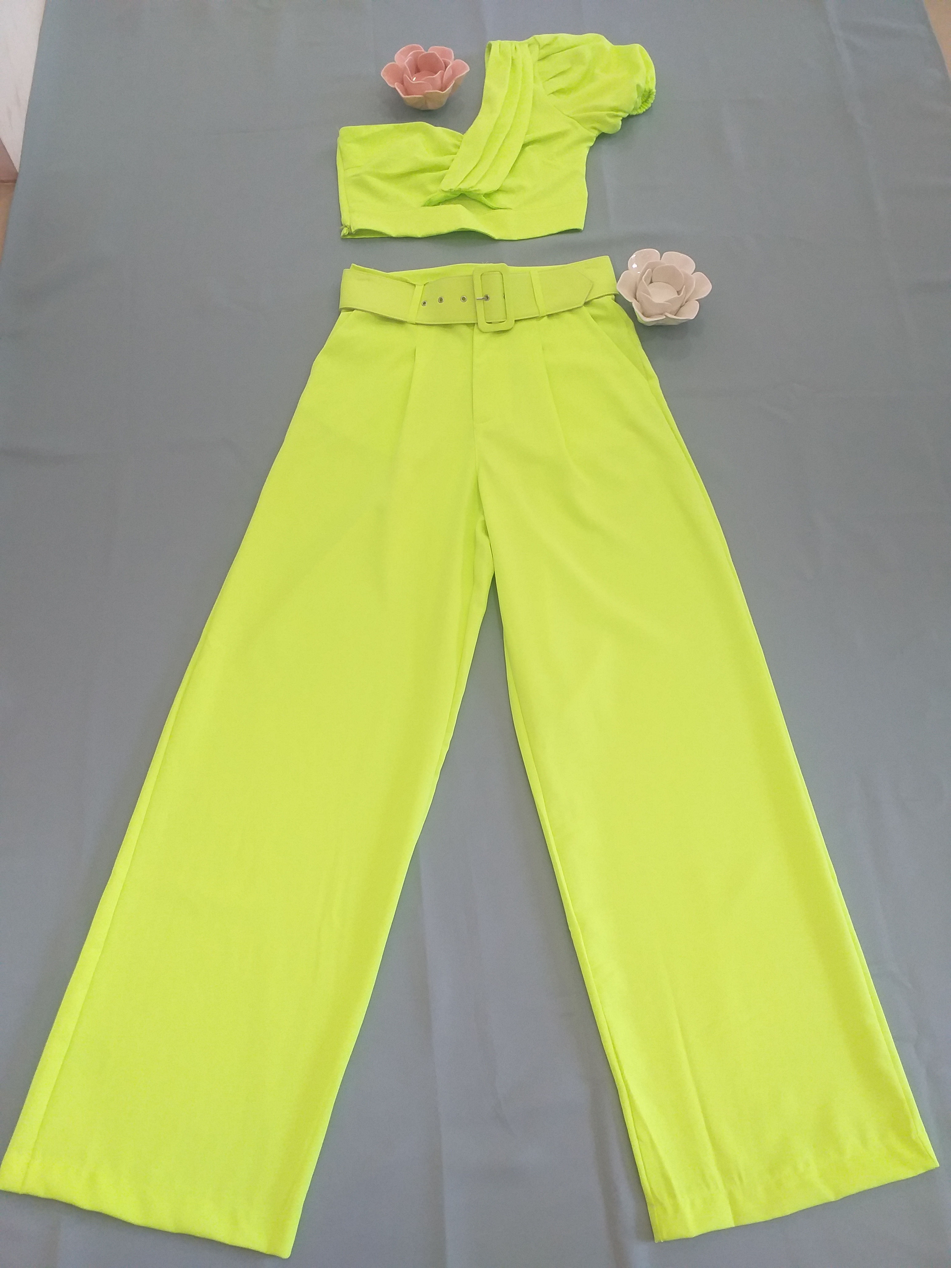 Conjunto Top y Pantalon Campana