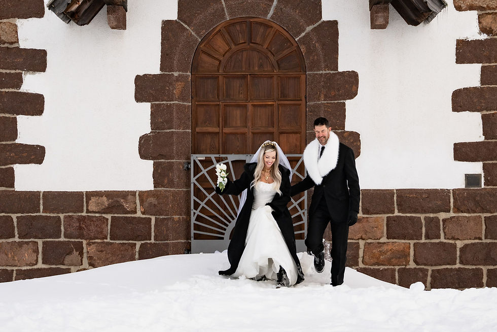 Winter Elopement Dolomites - Passo Rolle