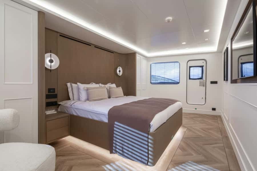 Küçük resim: BB142 - Illusion II Motor Yacht