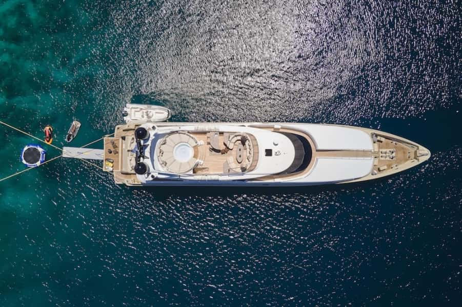 Küçük resim: BB129 - Daloli Motor Yacht - Atina Kalkışlı
