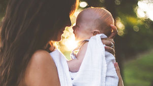 mama z niemowlęciem