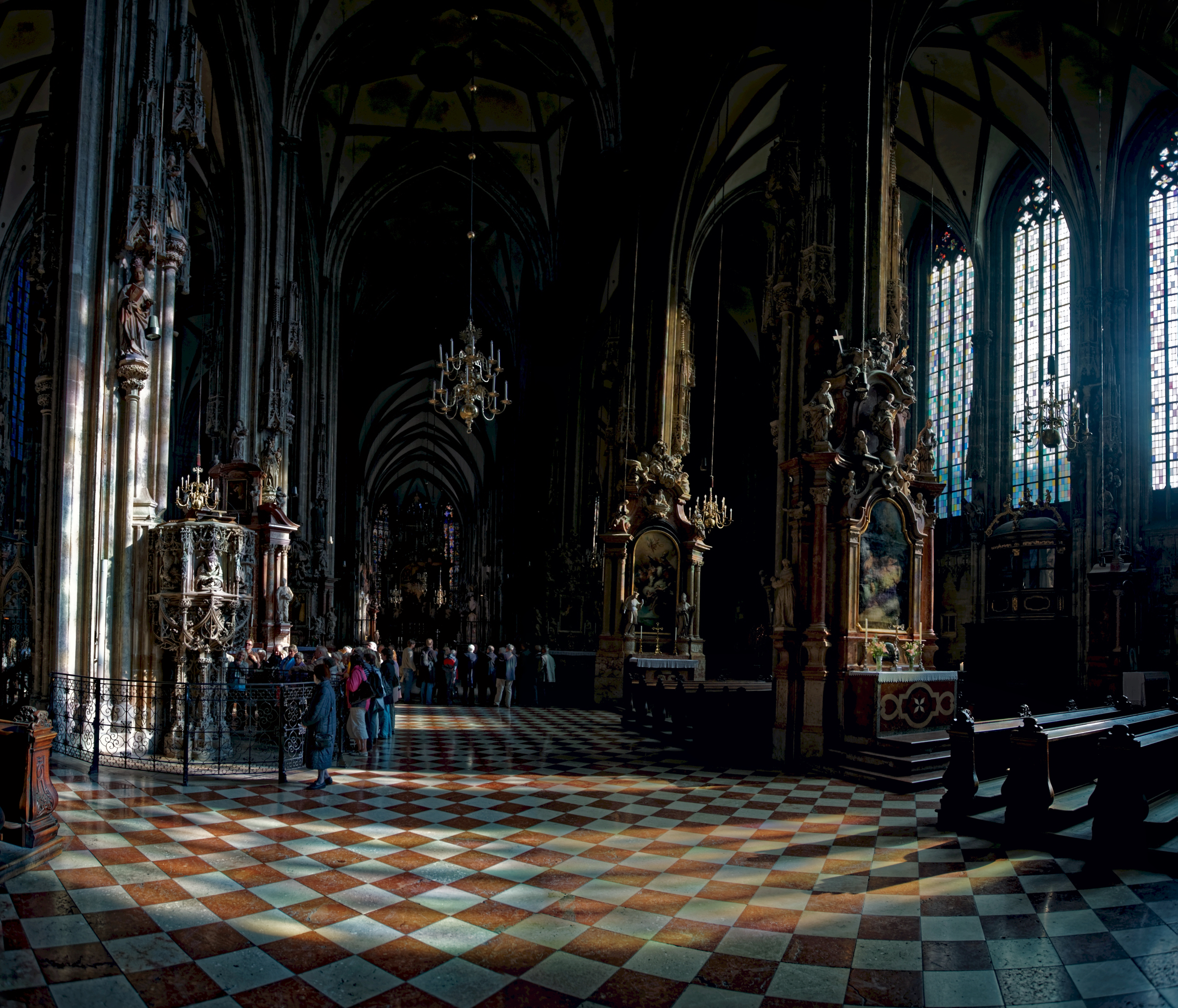 Main nave of St Stephen's Cathedral, Vienna
