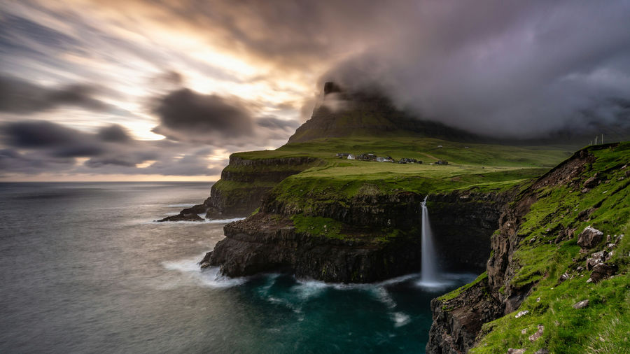 A short walk off the road takes you to this beautiful waterfall: and if you’re really lucky, you get a sunset (I heard it doesn’t show that often here). Go there, enjoy, and take in the sound of crash