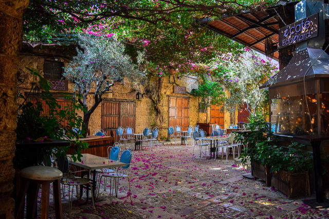 Souk byblos (jbeil) an old traditional souk it is one of the oldest places in the world