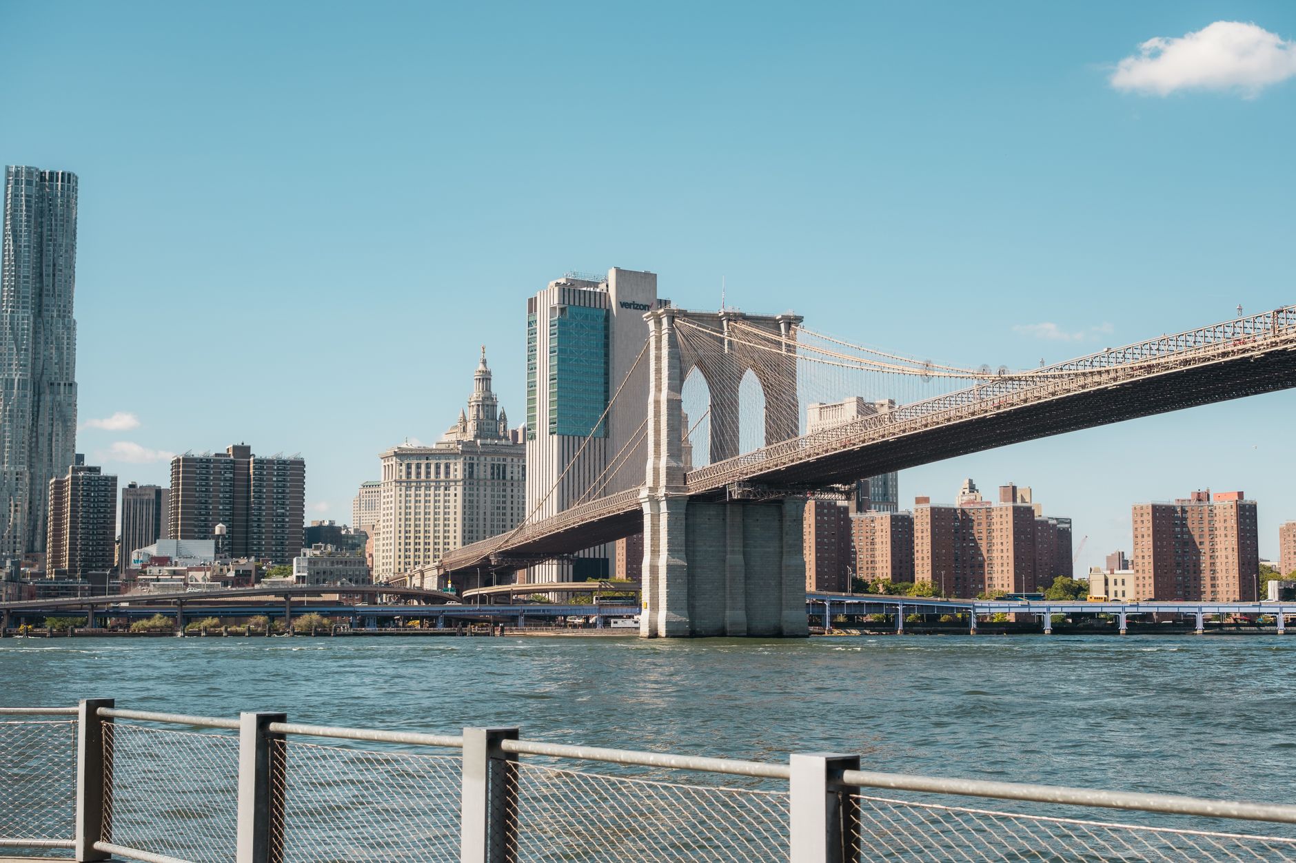 Brooklyn Bridge / DUMBO view, New York City