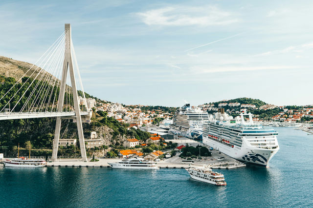 Nice view fro mthe Dubrovnik Port. Large cruise ships are stationed, and the weather was sunny.