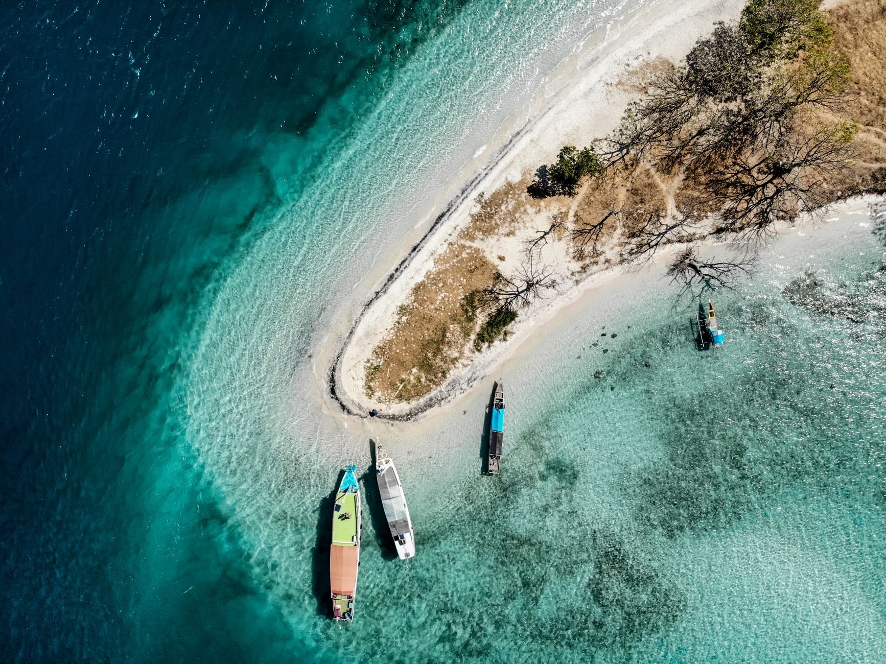 Comoros — image 1