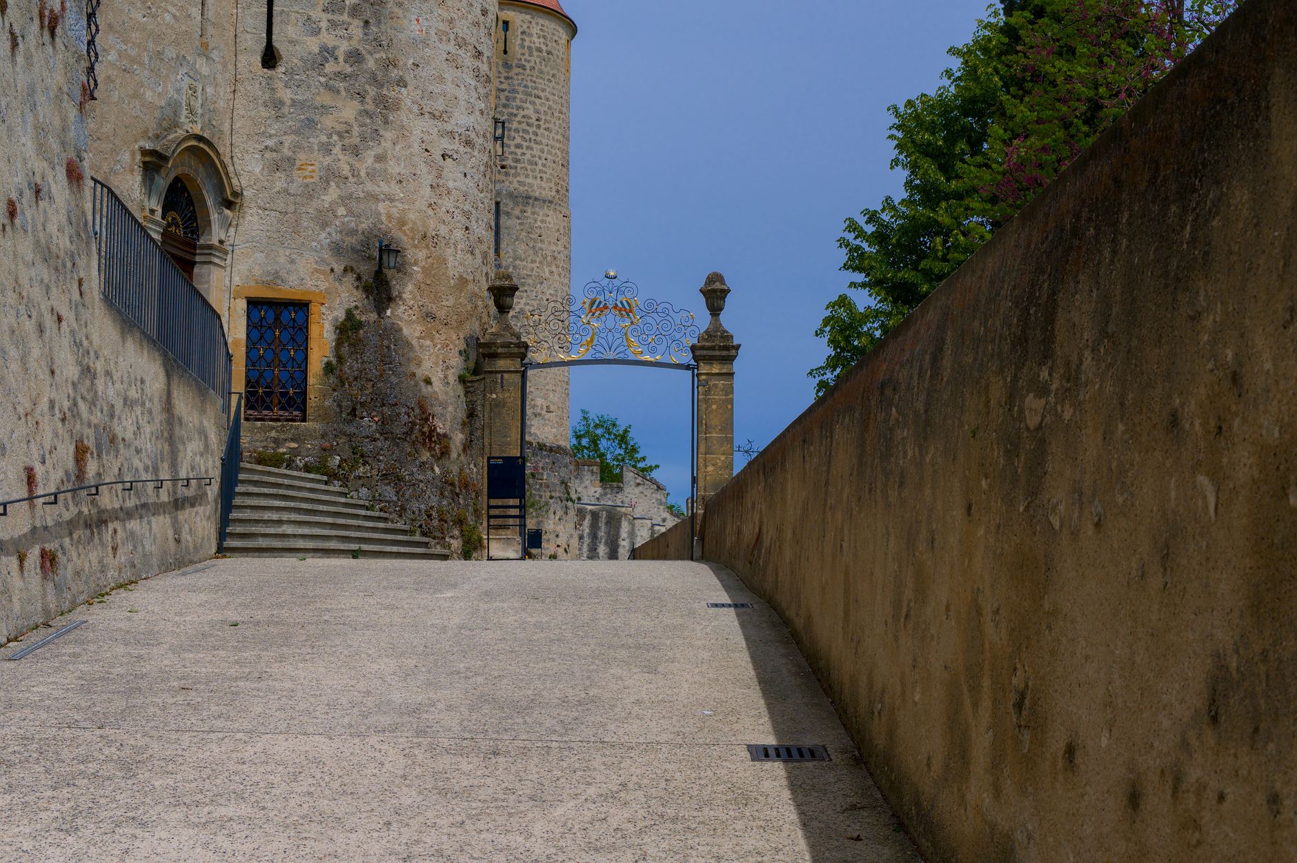 Provins