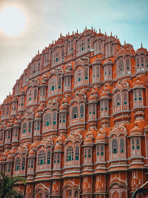 The Hawa Mahal's full facade at low sun