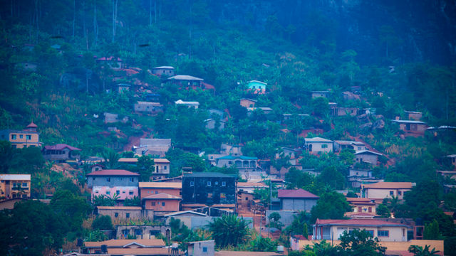 Montagnards d'Akok-Ndoe