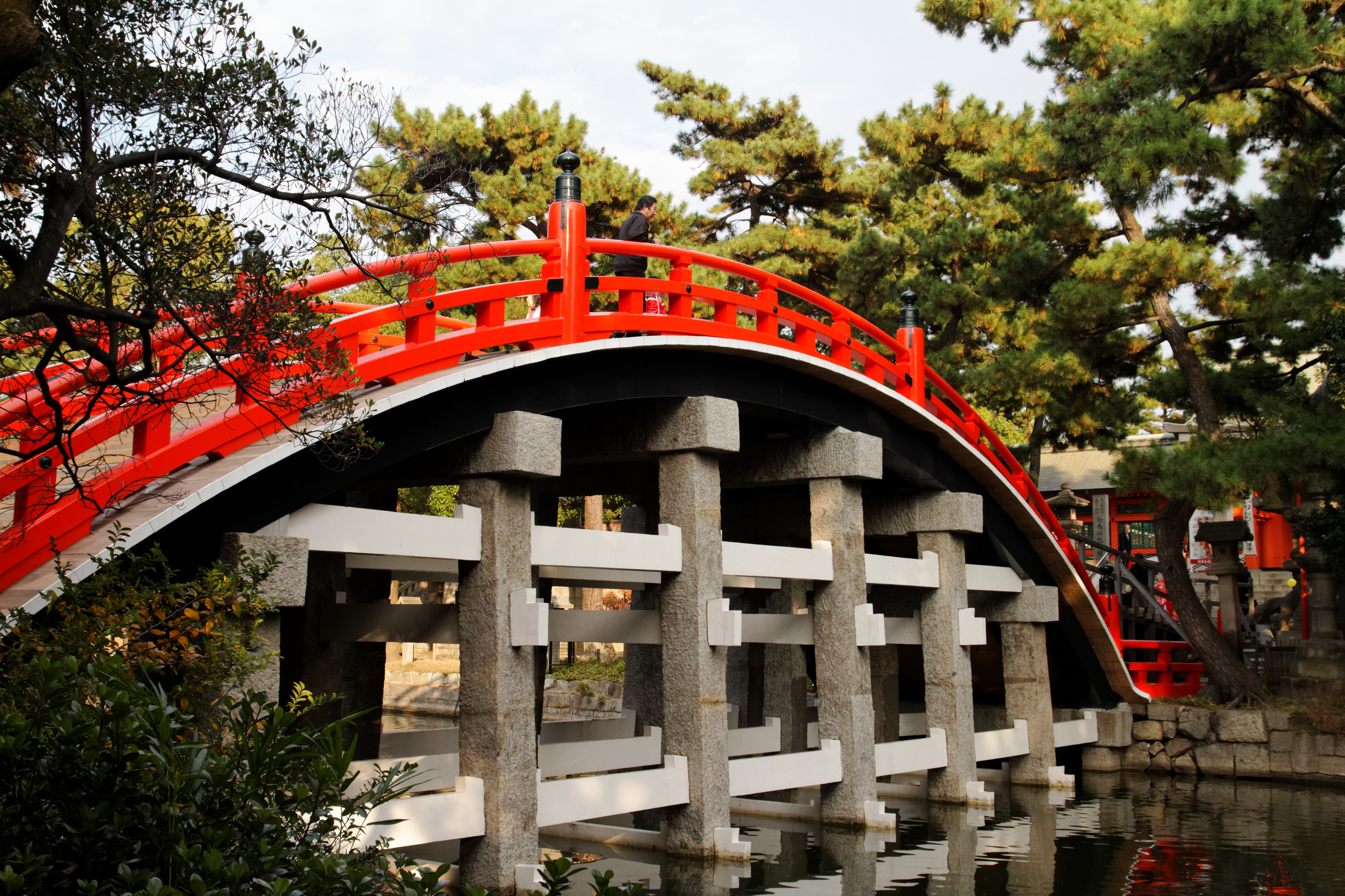 Sumiyoshi Taisha drum bridge, Osaka