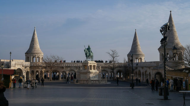 Fisherman's bastion in budapest with statue.