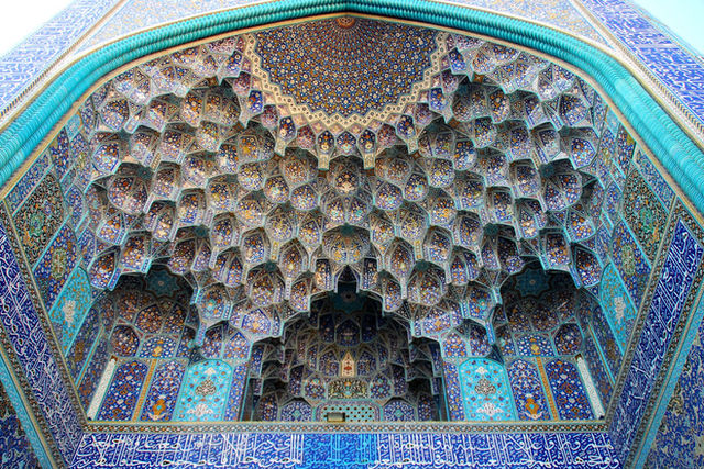 Stunning Persian mosaic and tilework in Masjed-e Sheikh Lotfollah, Isfahan, Iran.