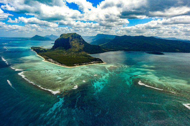 Underwater Waterfall