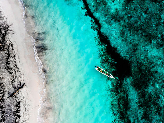Akrema is on the northern tip of Atauro Island, around 1 hour by speedboat from Dili, the capital of Timor-Leste. Atauro is known for having some of the most biodiverse waters in the world. When you’r
