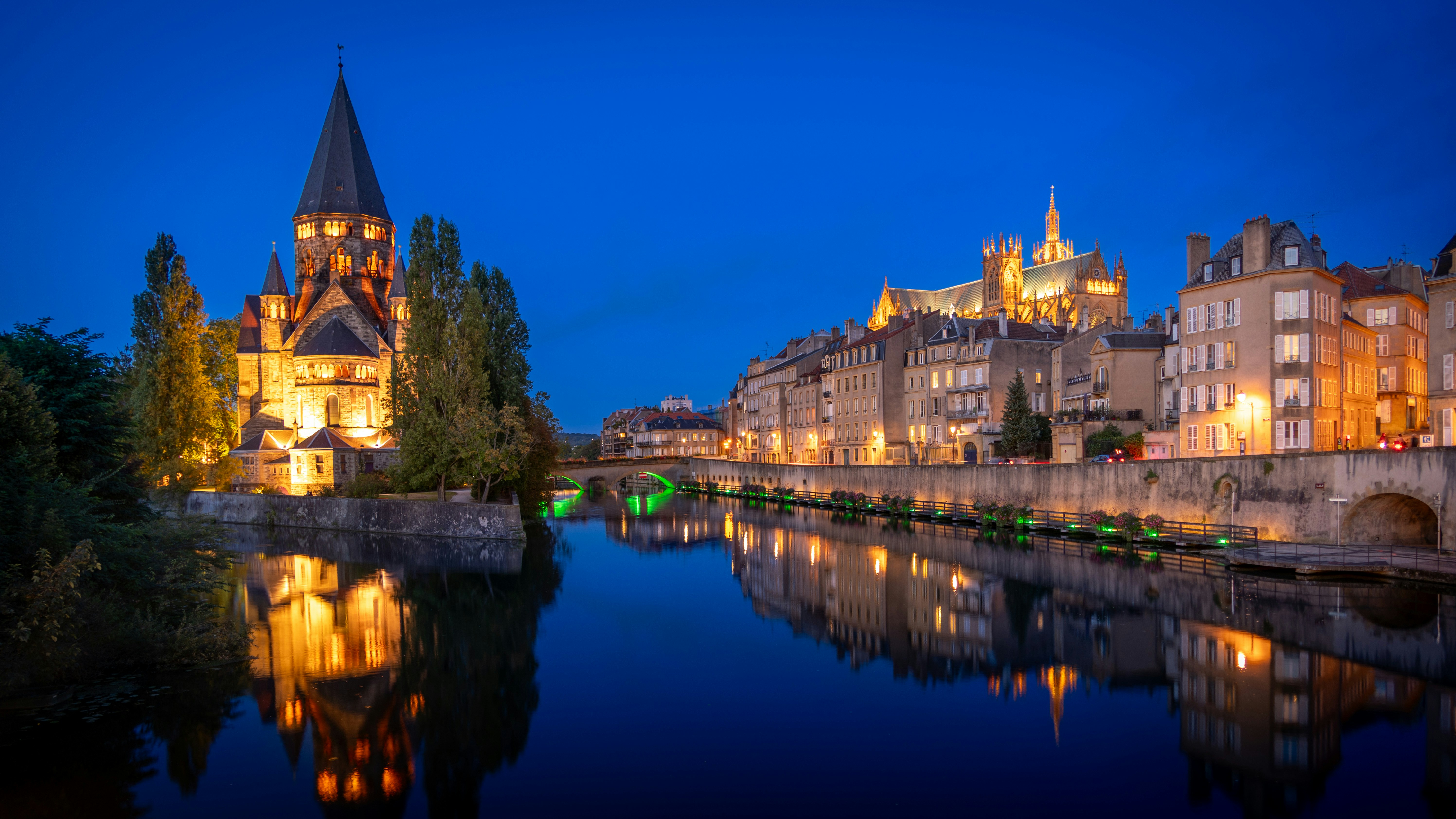 France — image 1