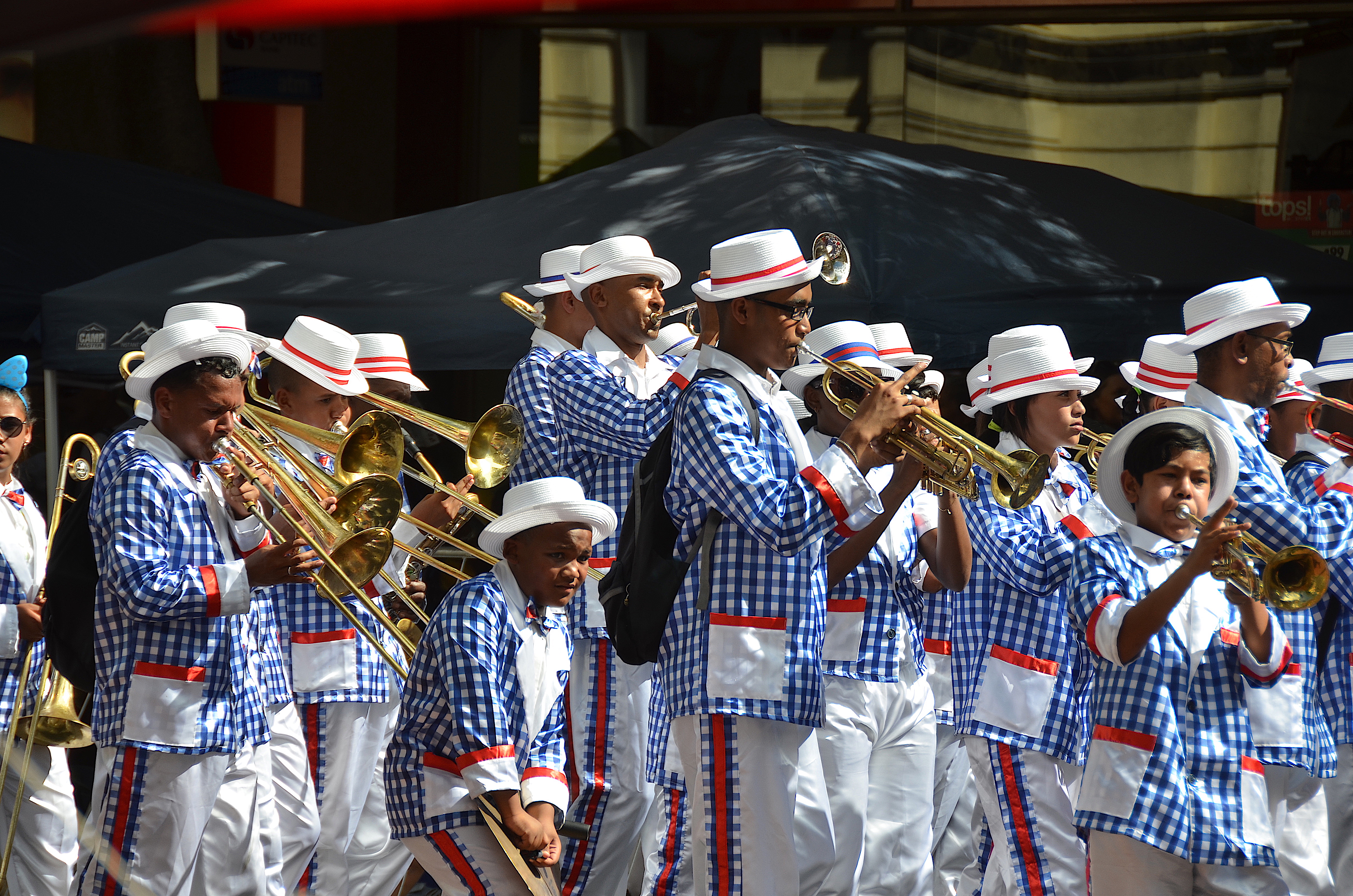 Cape Town Carnival street performers
