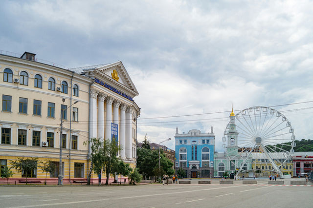 Contract Square, Podil