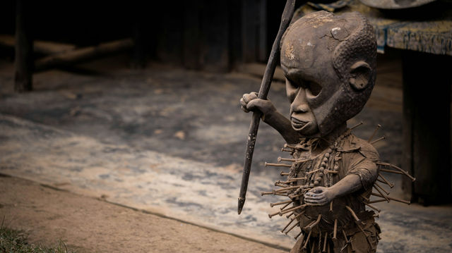 Carvings created in the Democratic Republic of the Congo are commonplace in Bwindi due to proximity to the border. This particular example is a Nkondi statue that has been riddled with nails.