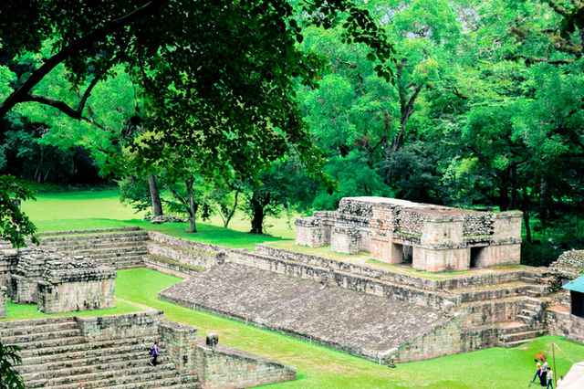 Cancha de Juego de Pelota Maya, Copan Ruinas Honduras