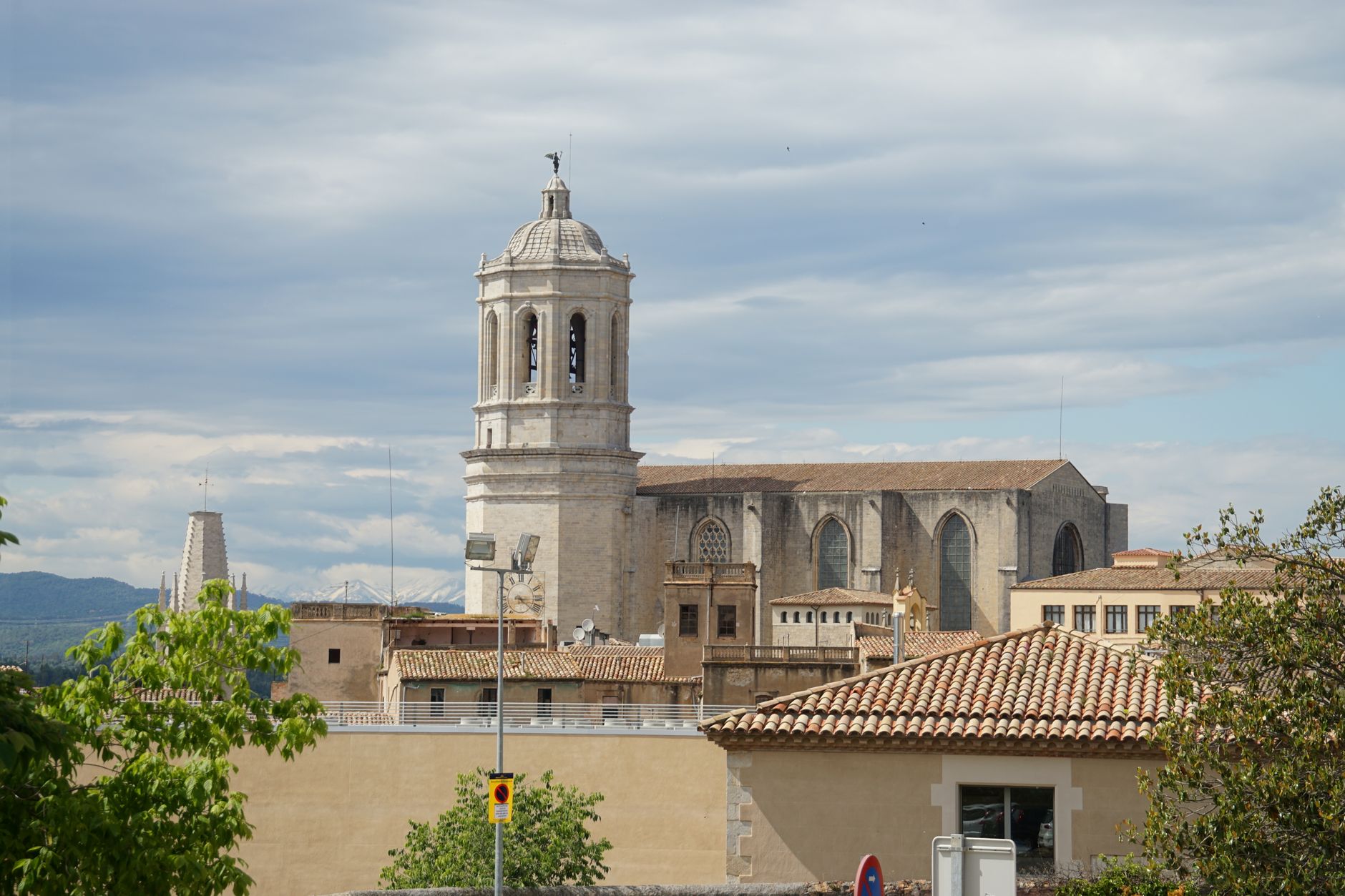 Girona cathedral & the medieval walls