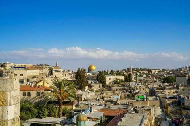 Golden dome of the rock in jerusalem cityscape