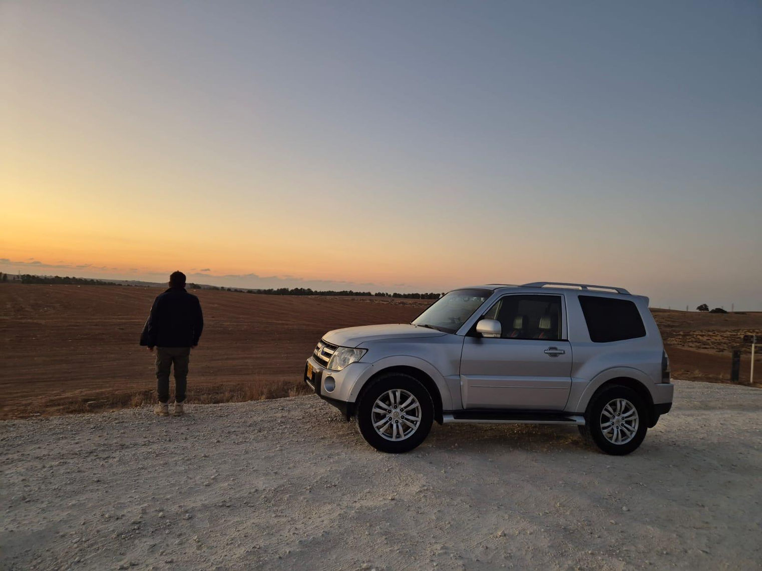 מייסד החברה ורכב בשטח המדבר
