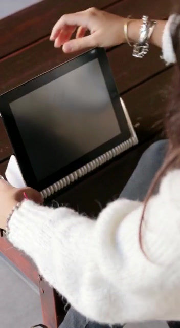 Thumbnail: Holders