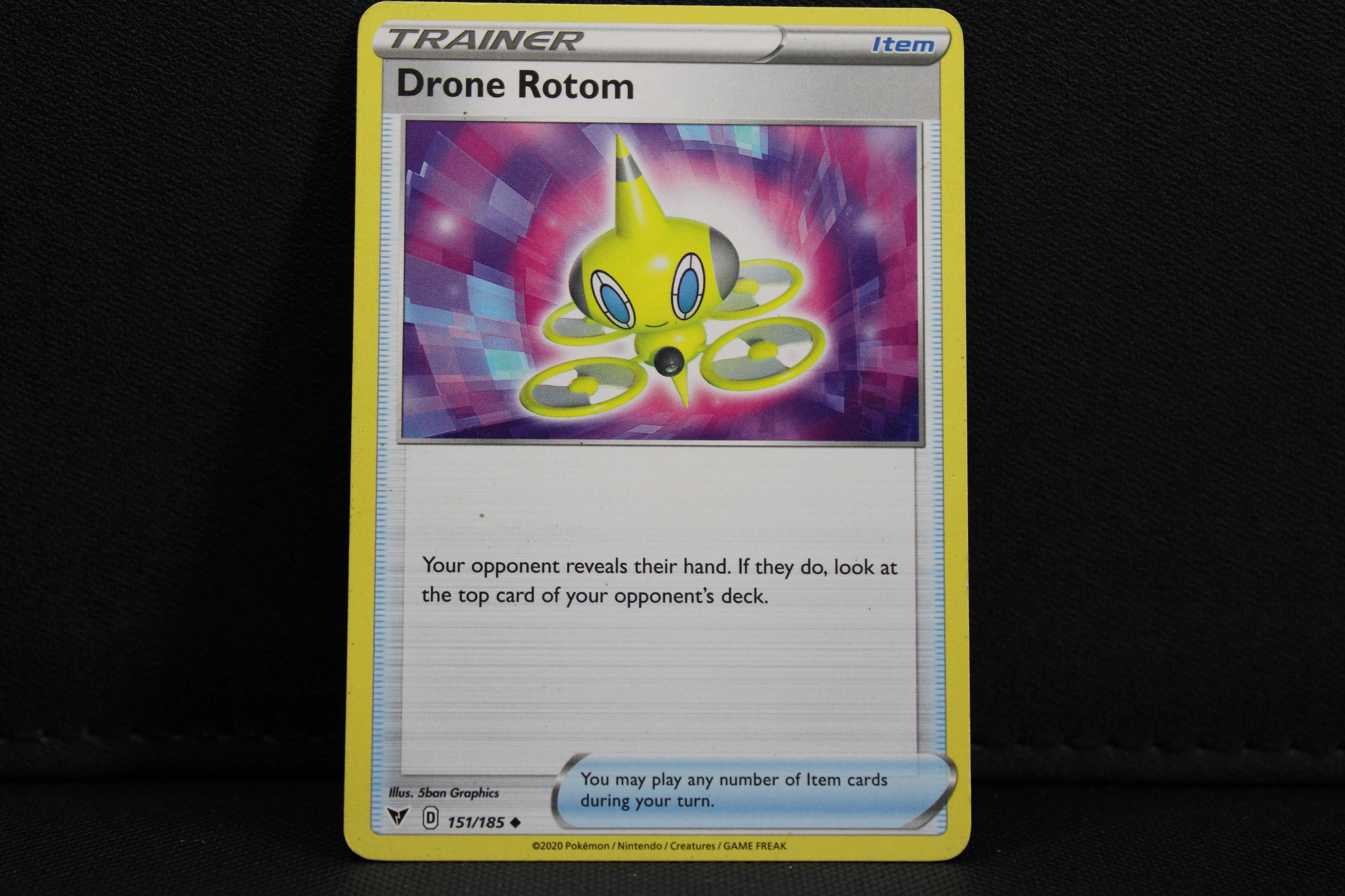 Drone Rotom 151/185 - Trainer Non Holo, SWSH Vivid Voltage