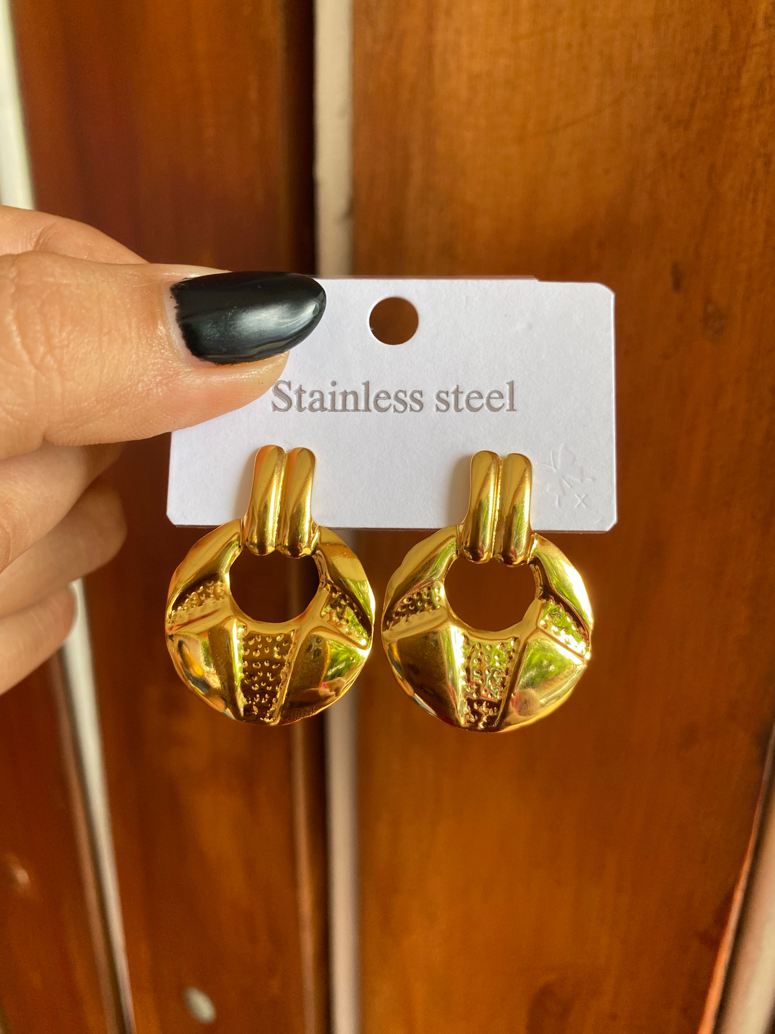 Aretes