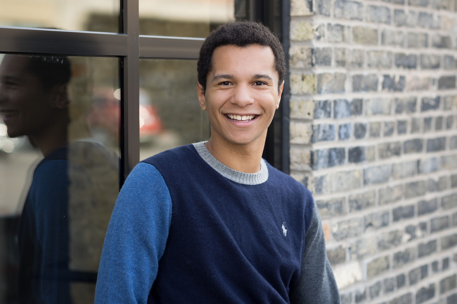 senior photographer takes photos in Minneapolis