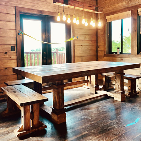 THE WADE TABLE