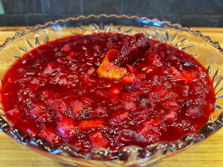 Embrace Holiday Flavors with this Delicious Cranberry Sauce