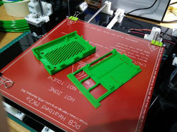 Compact Raspberry pi B+ case deriva