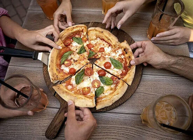 Condividere una pizza