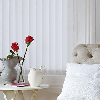 white-vertical-blind.jpg