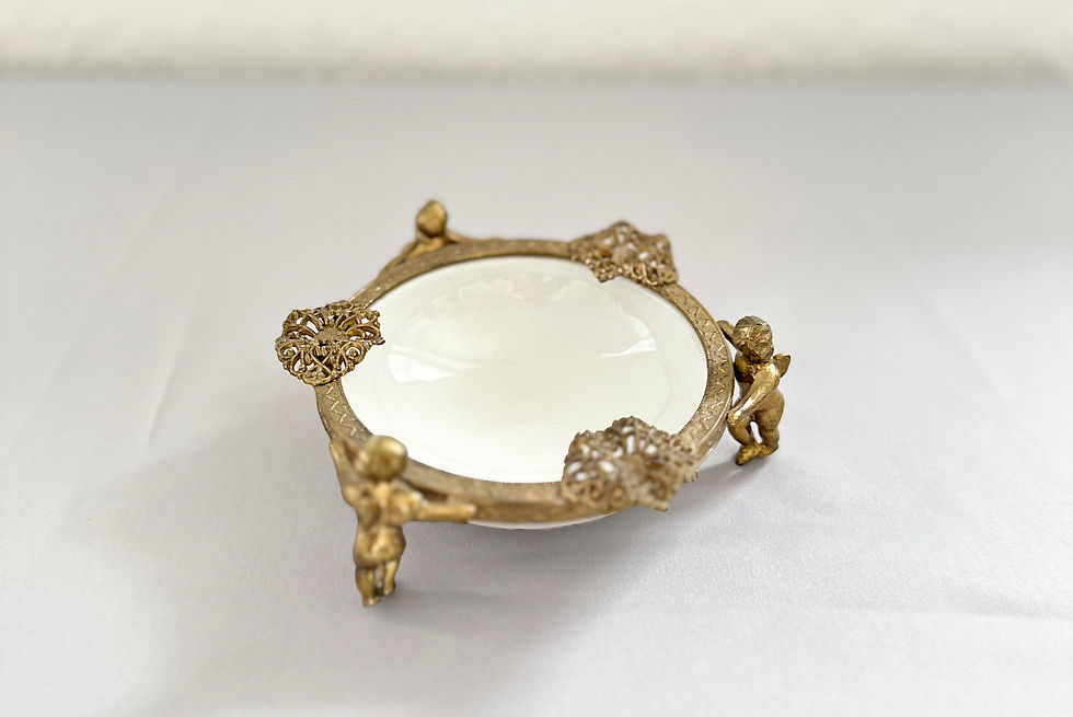 Miniaturbild: Round Bowl with three Angels #2 made in Japan