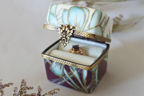 Handmade Porcelain Ring Box | Blue Green Iris x Violet | YUKO