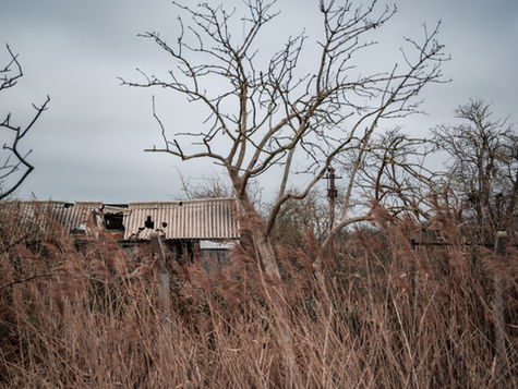 An old decaying building on Joyce Green Lane, near Dartford