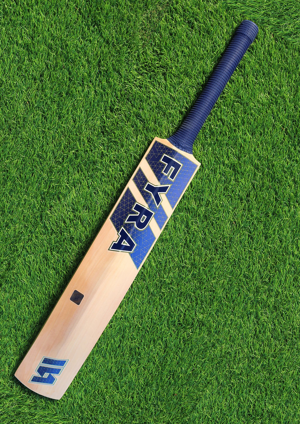 Thumbnail: FYRA Sports Grade 1 English Willow - Signature Series - Players Edition
