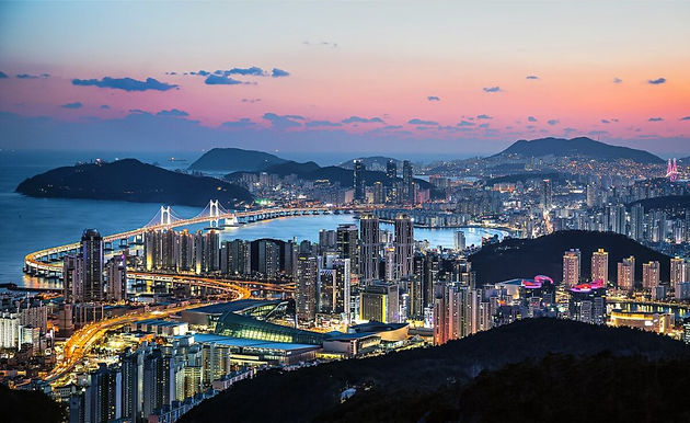 Gwangandaegyo ou Diamond Bridge à Busan. Il relie Haeundae-gu à Suyeong-gu.